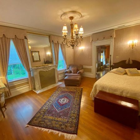 The Melange Inn Hendersonville Exterior photo