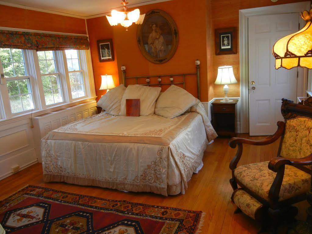 The Melange Inn Hendersonville Exterior photo